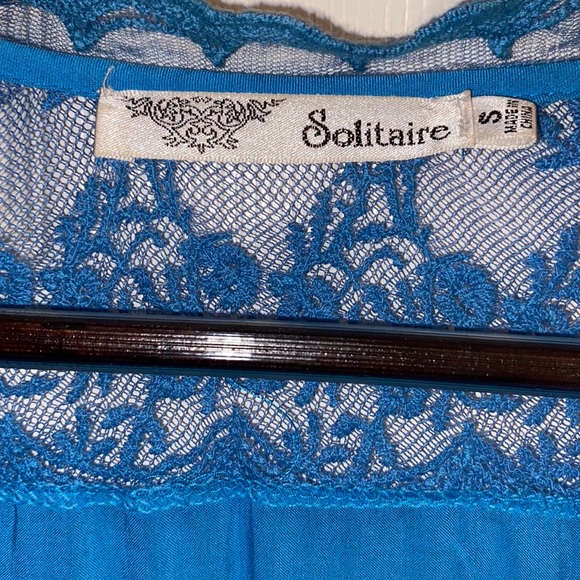 SMALL Solitaire Blue Vintage Blouse - Picture 2 of 3